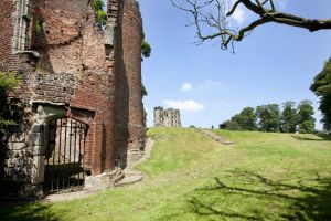 Ashby-de-la-Zouch castle 1 sm.jpg
